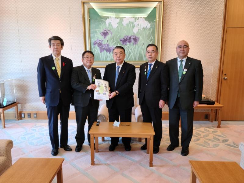 大島理森衆議院議長.jpg